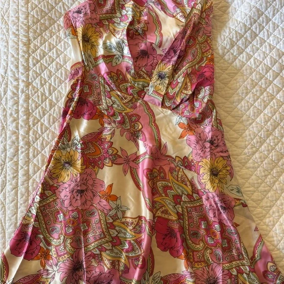 Floral Strapless Pink Paisley Sundress - Picture 4 of 7